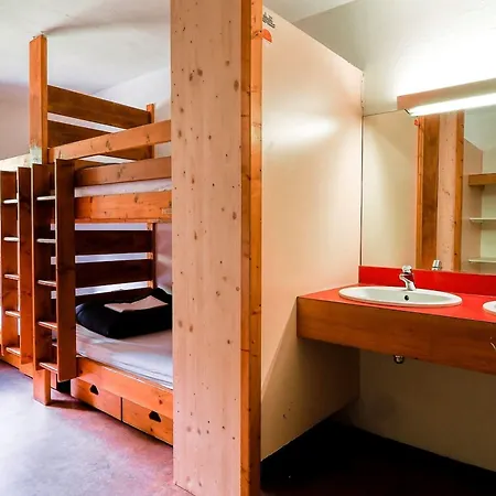 بيت شباب Hi *